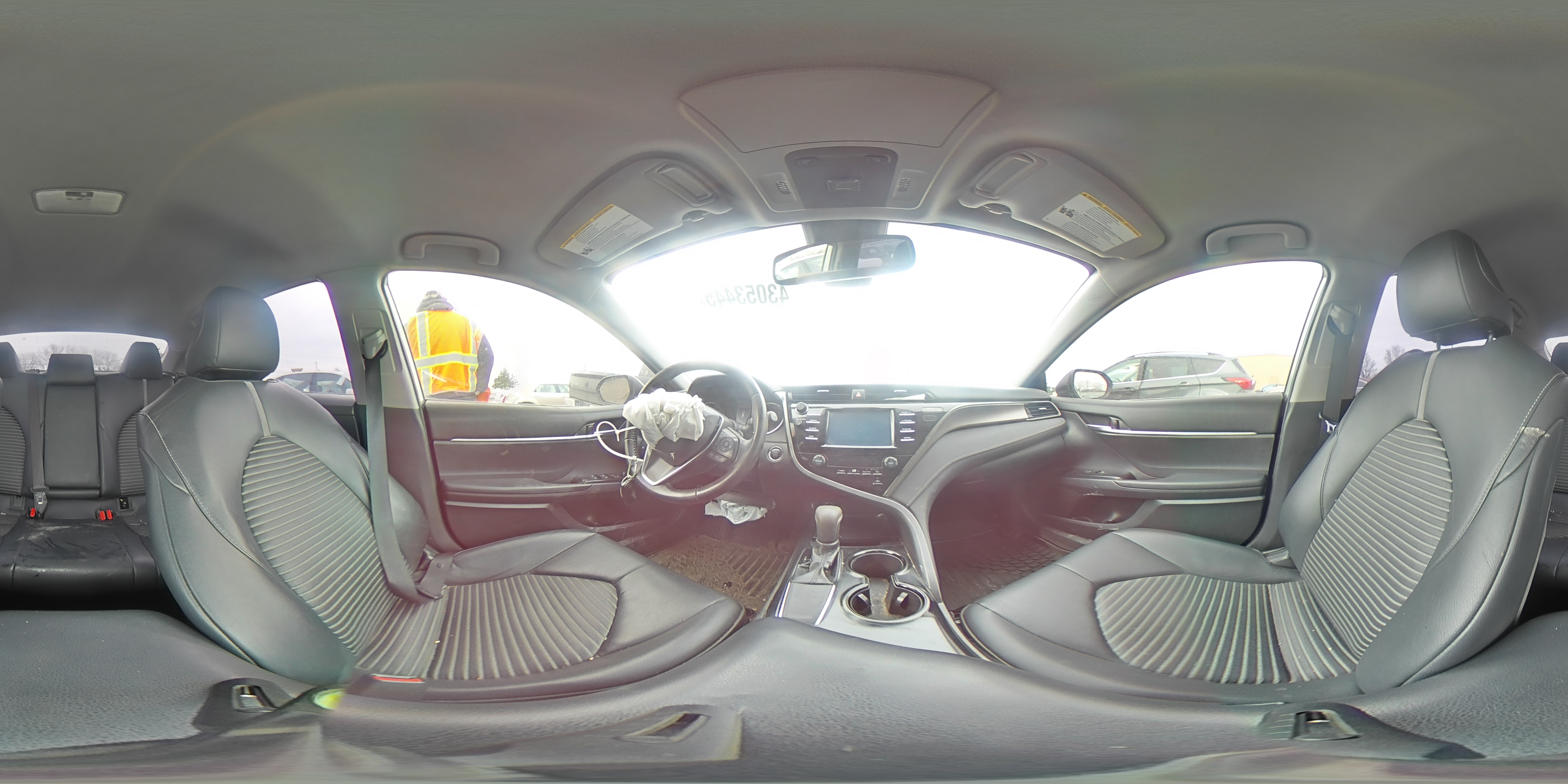 2019 Toyota Camry - Image 13
