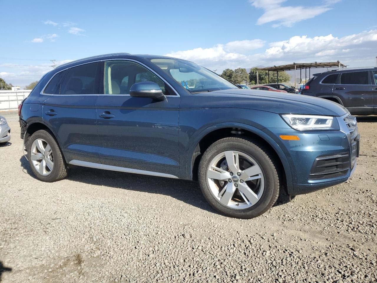 VIN WA1BNAFY7J2233709 2018 AUDI Q5 no.4