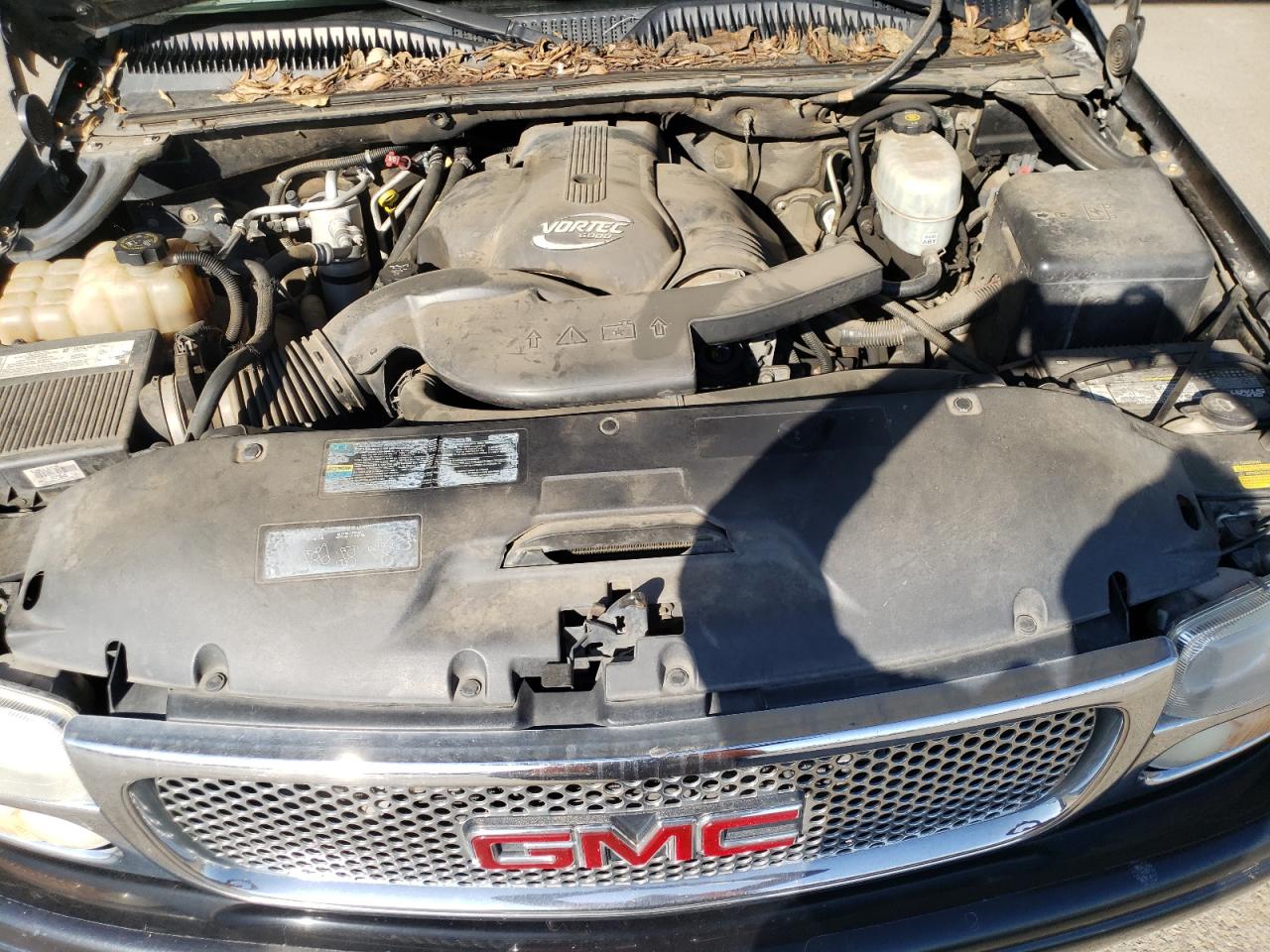 2006 GMC Yukon - Image 13