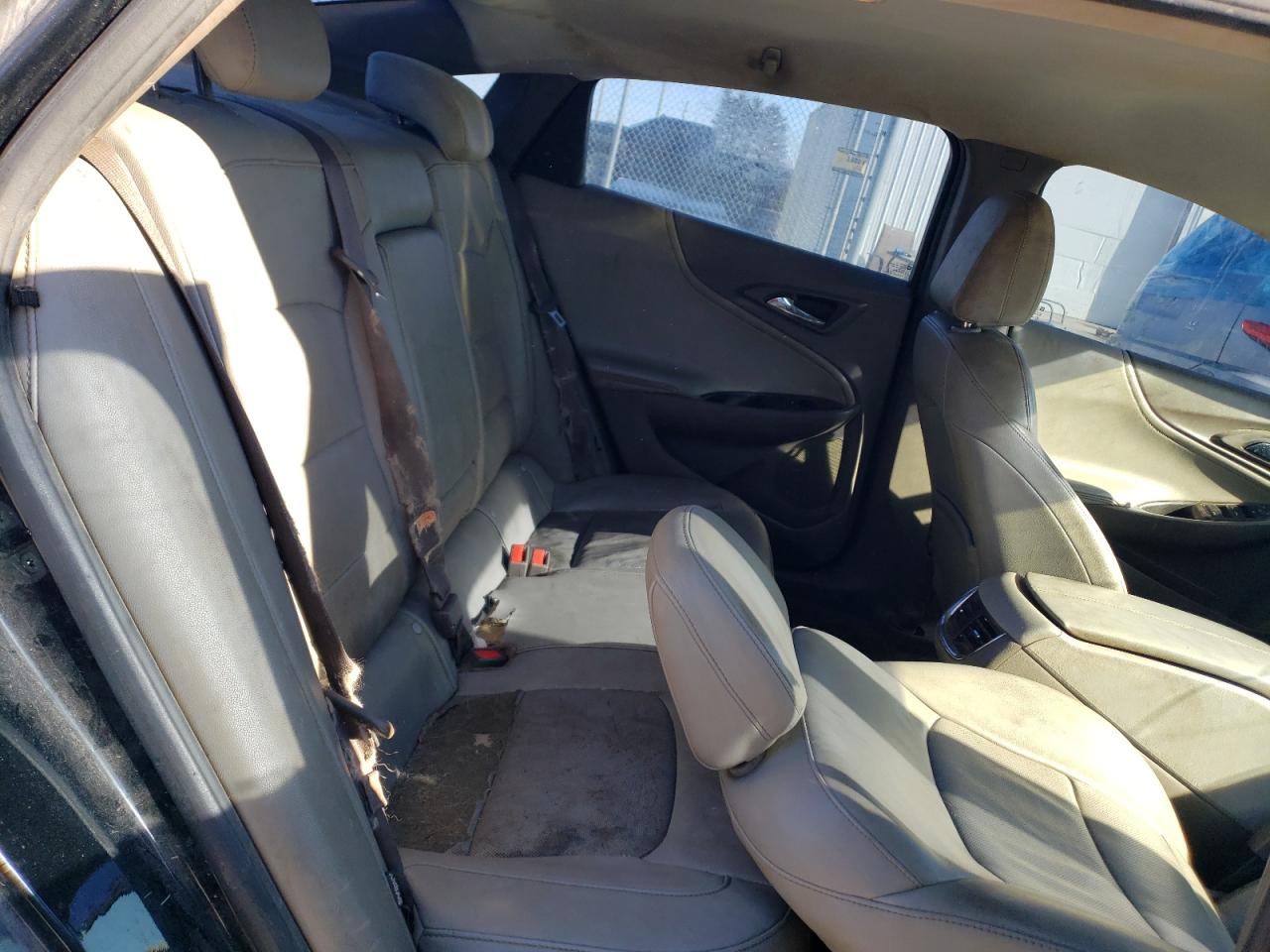 2017 Chevrolet Malibu - Image 11