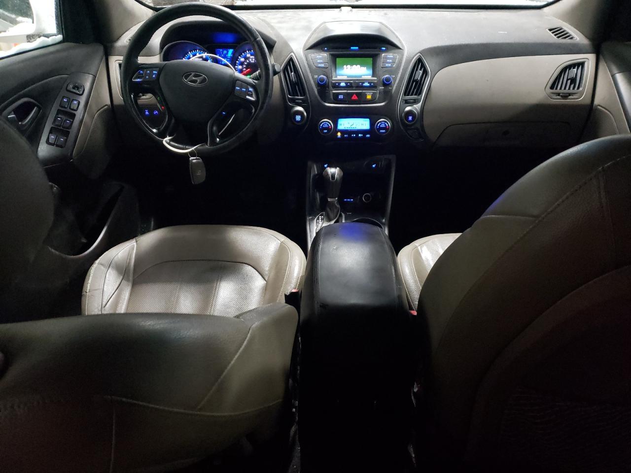 2015 Hyundai Tucson - Image 8