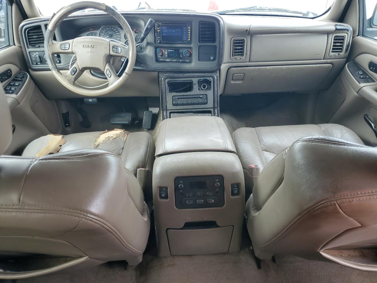 2004 GMC Yukon - Image 8