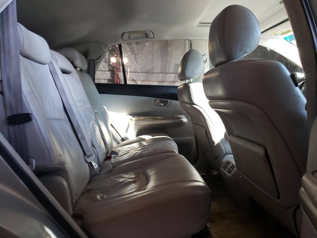 2006 Lexus RX - Image 11