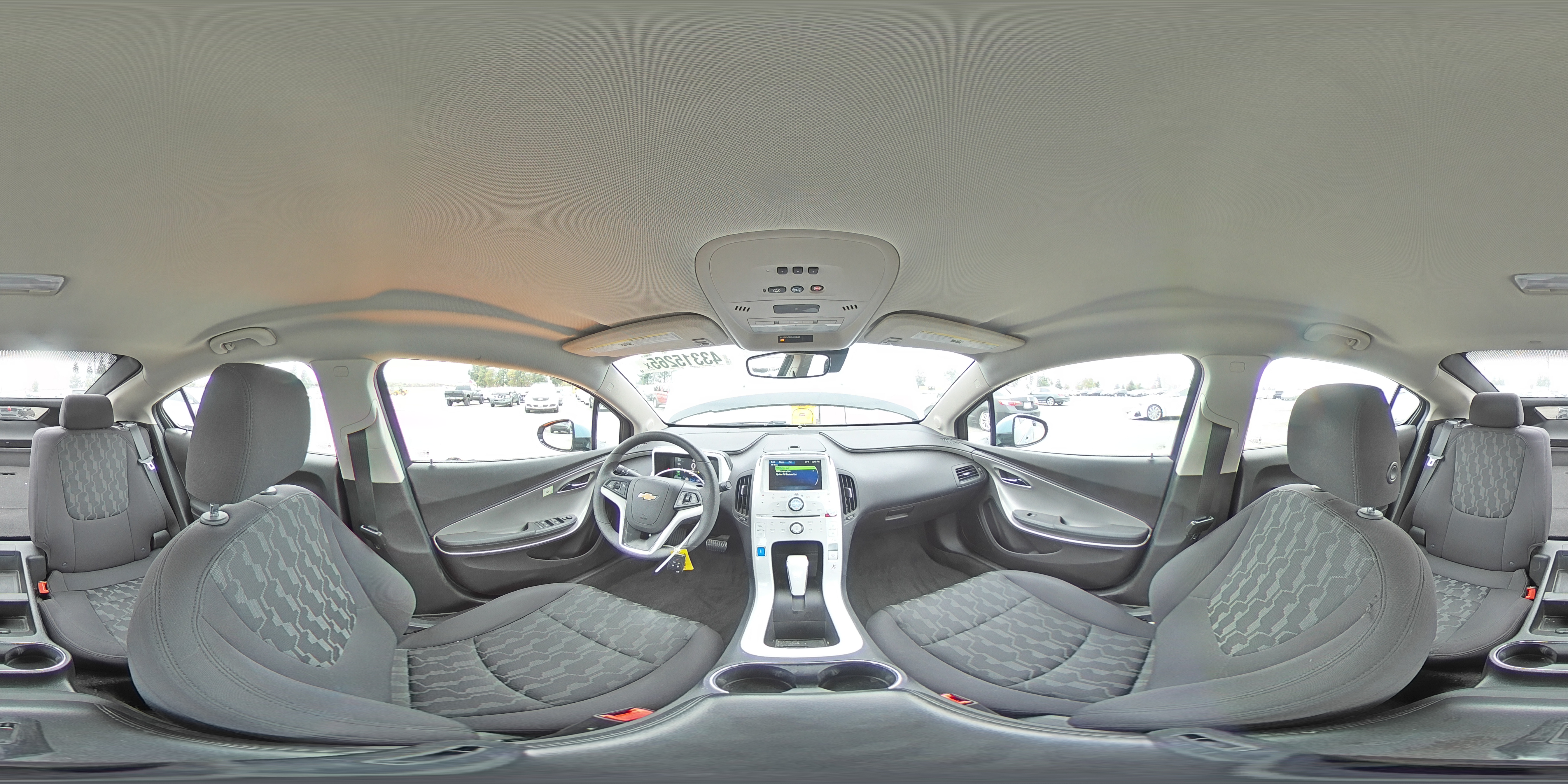 2013 Chevrolet Volt - Image 13