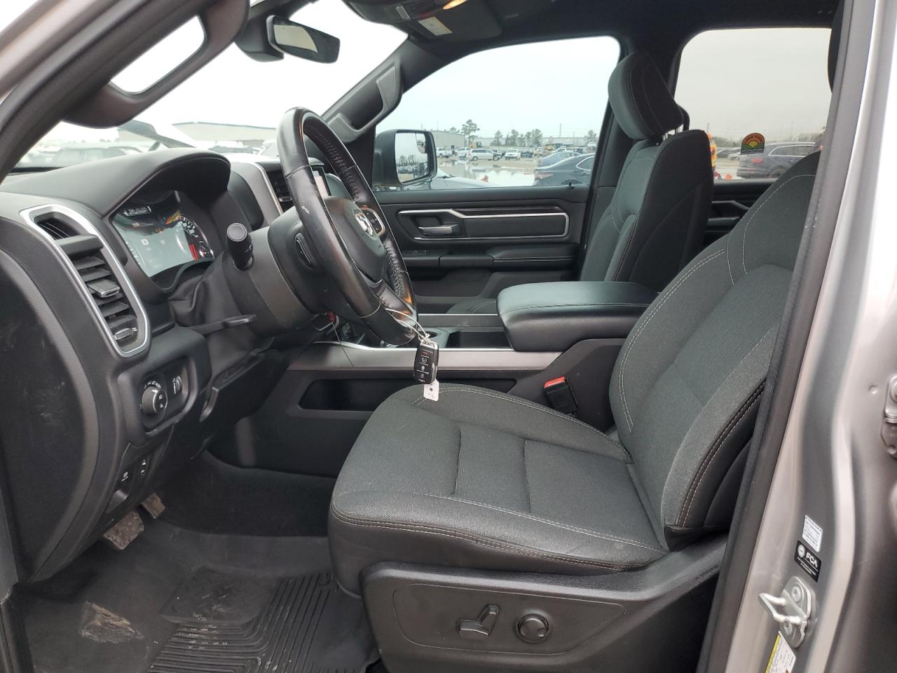 2022 RAM 1500 - Image 7
