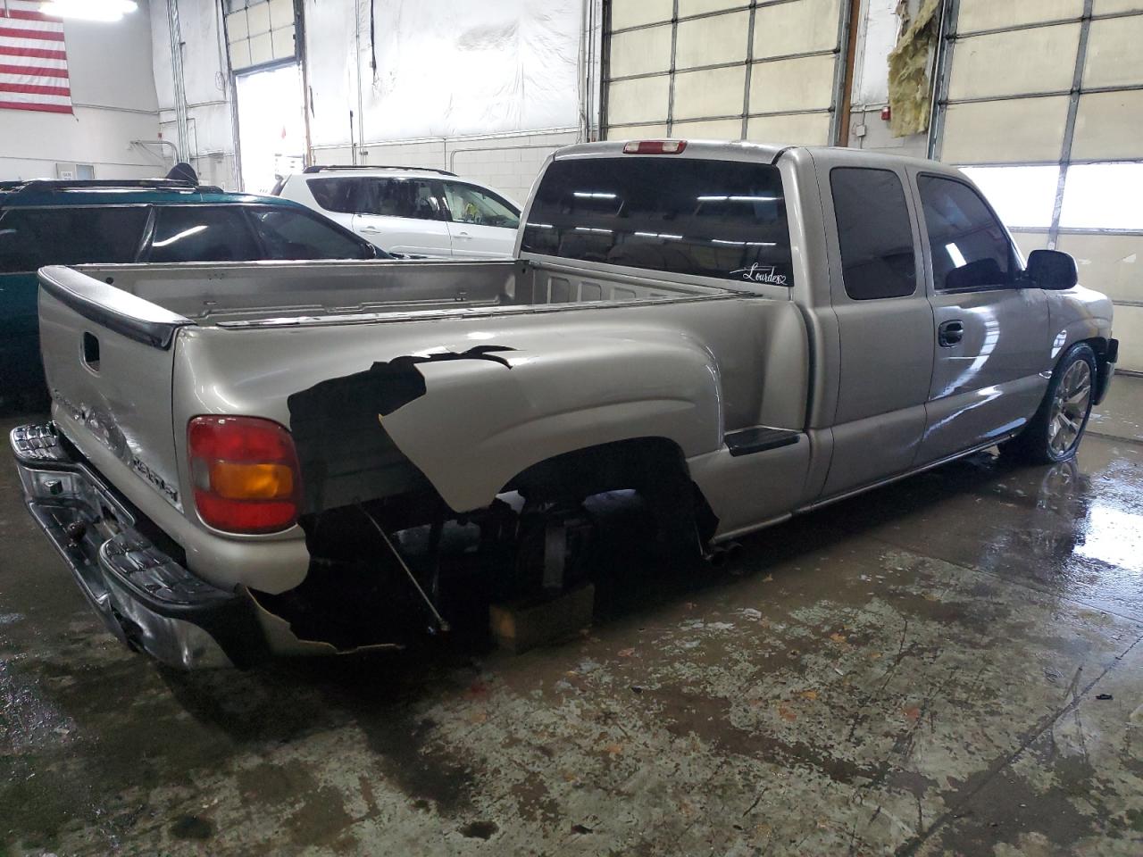 2000 Chevrolet Silverado - Image 3