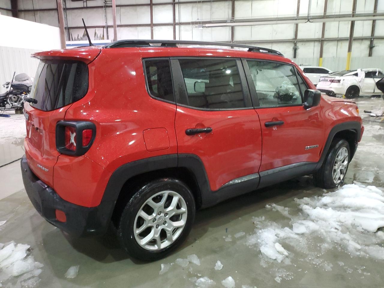 2018 Jeep Renegade - Image 3