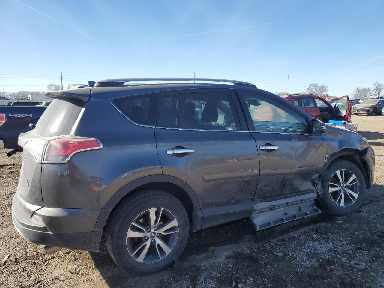 2017 Toyota RAV 4 - Image 3
