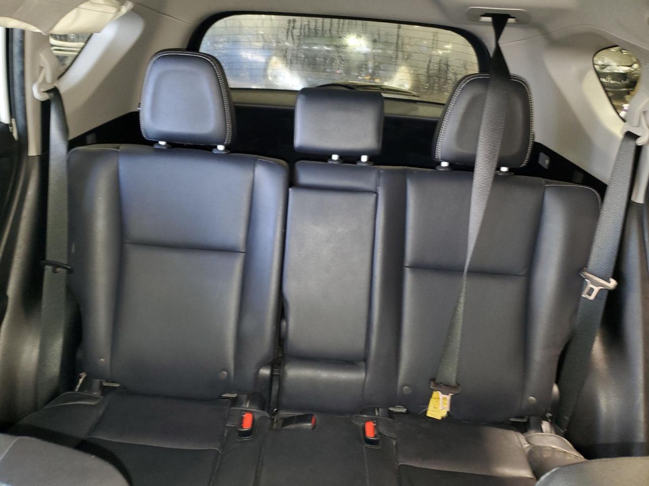 2017 Toyota RAV 4 - Image 10