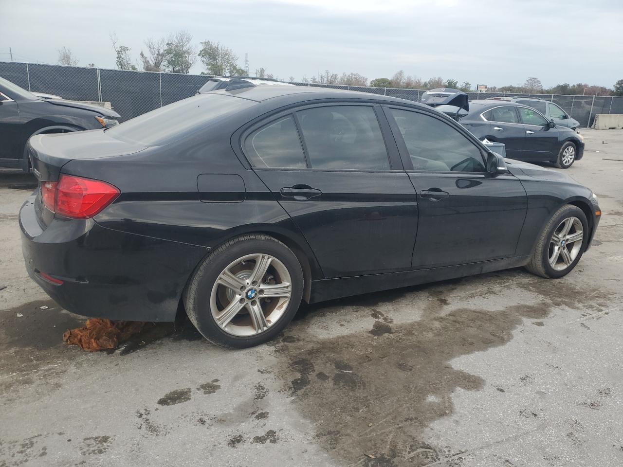 VIN WBA3B1C59FP831885 2015 BMW 3 SERIES no.3