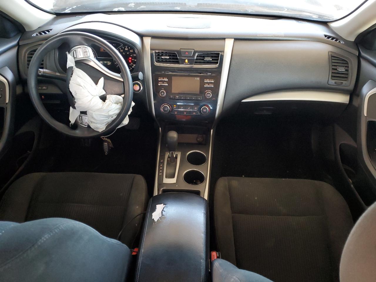 2015 Nissan Altima - Image 8