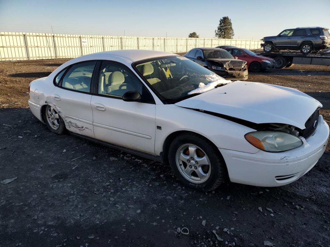 2004 Ford Taurus - Image 4