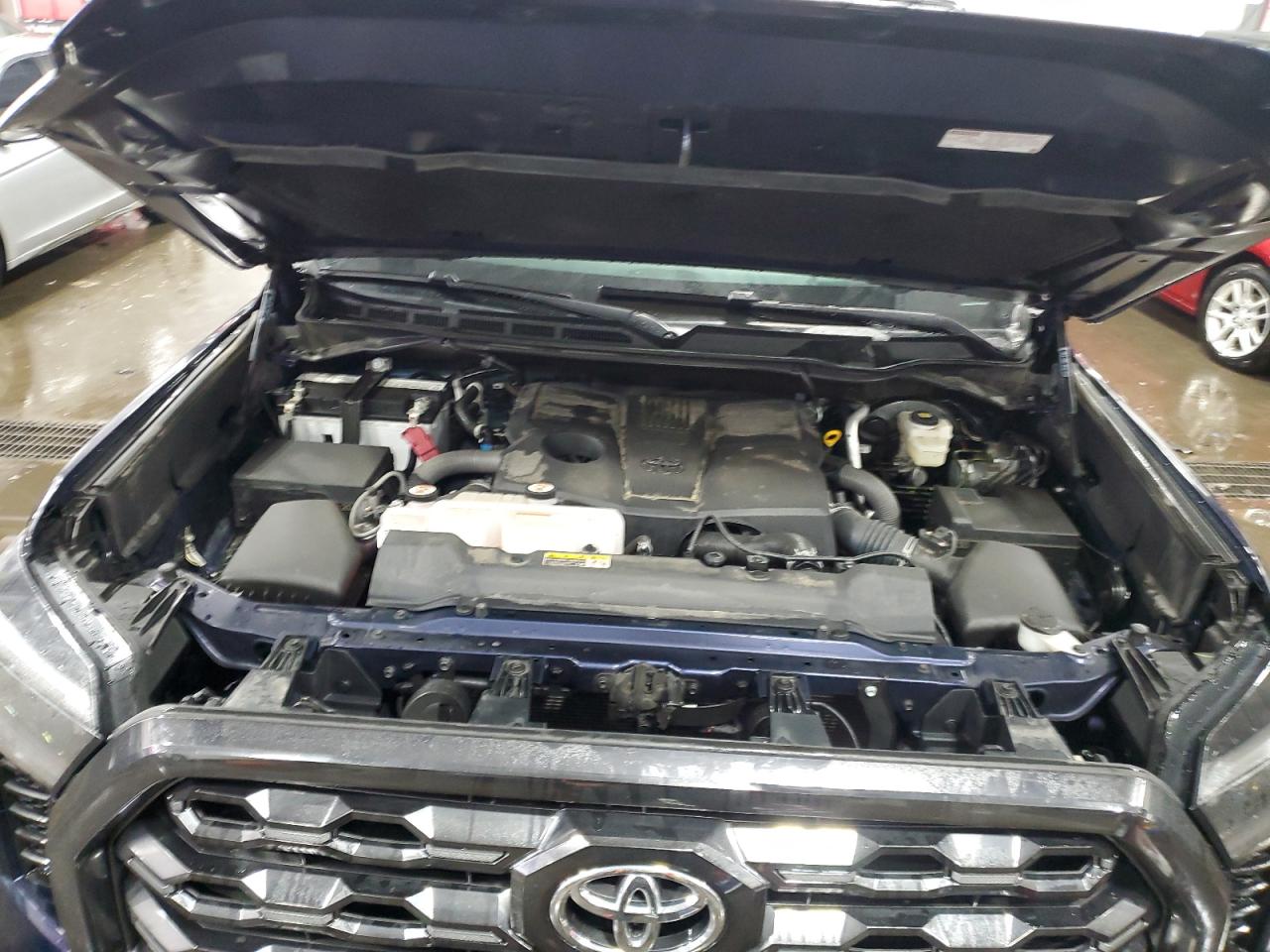 2022 Toyota Tundra - Image 12
