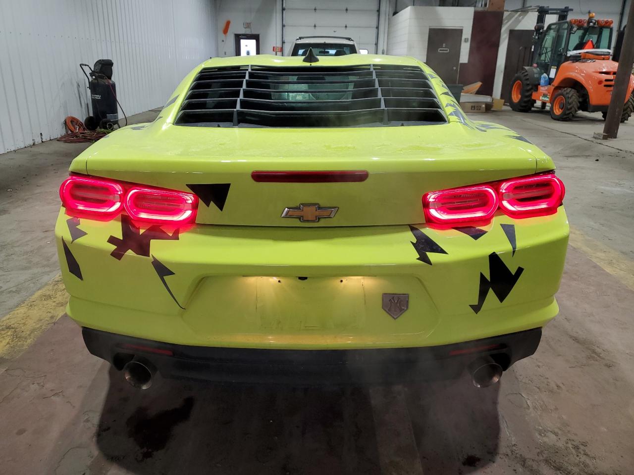 2021 Chevrolet Camaro - Image 6