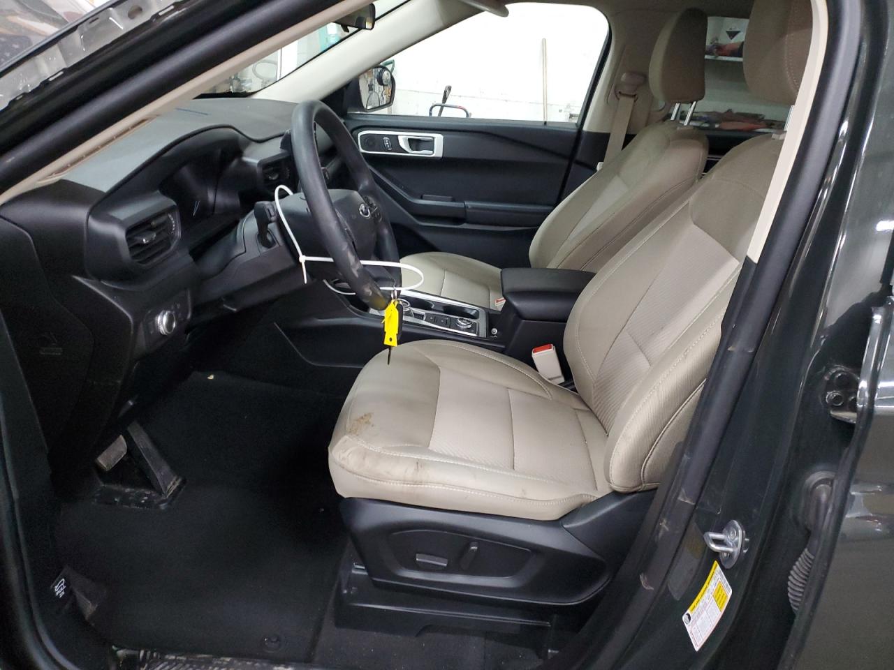 2022 Ford Explorer - Image 7