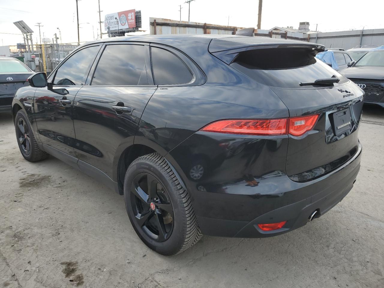 2020 Jaguar F-Pace - Image 2