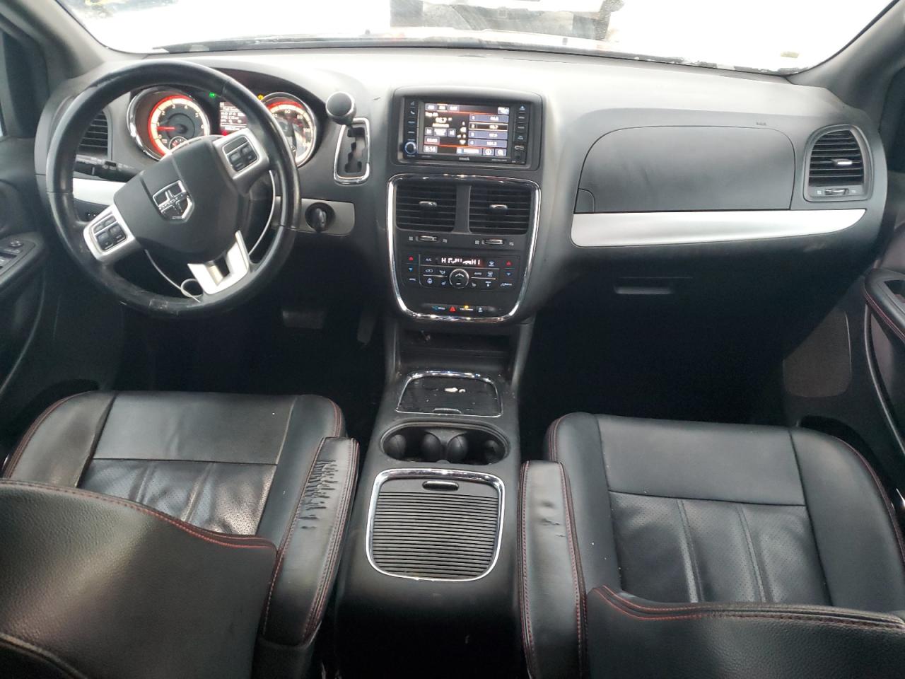 2018 Dodge Caravan - Image 8