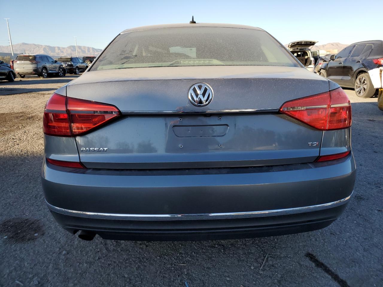 2016 Volkswagen Passat - Image 6