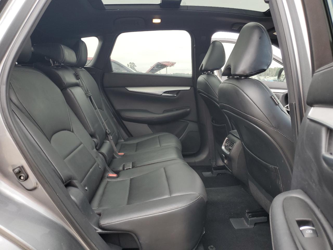 2020 Infiniti QX50 - Image 11