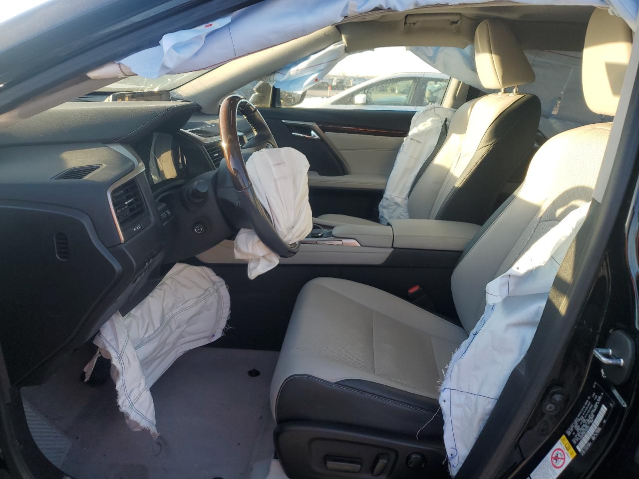 2019 Lexus RX - Image 7