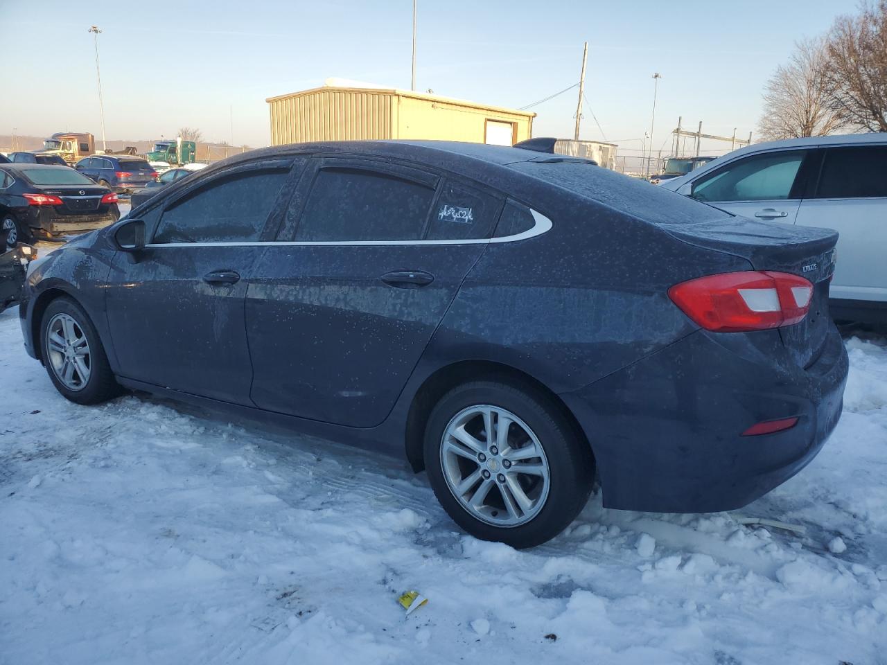 2016 Chevrolet Cruze - Image 2