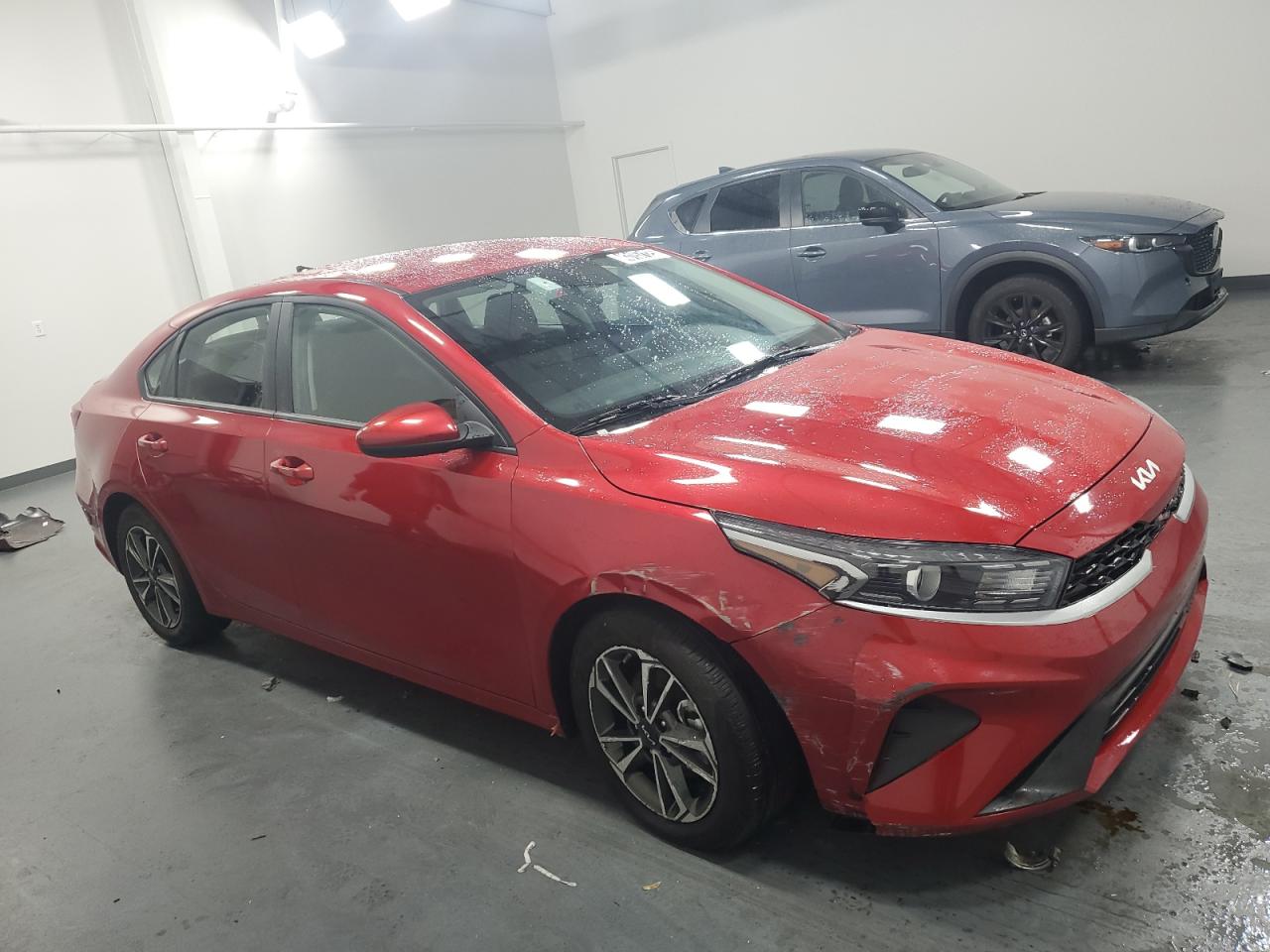 2024 Kia Forte - Image 4