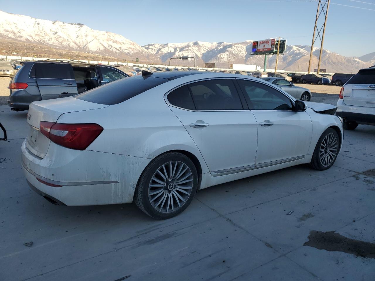 2014 Kia Cadenza - Image 3