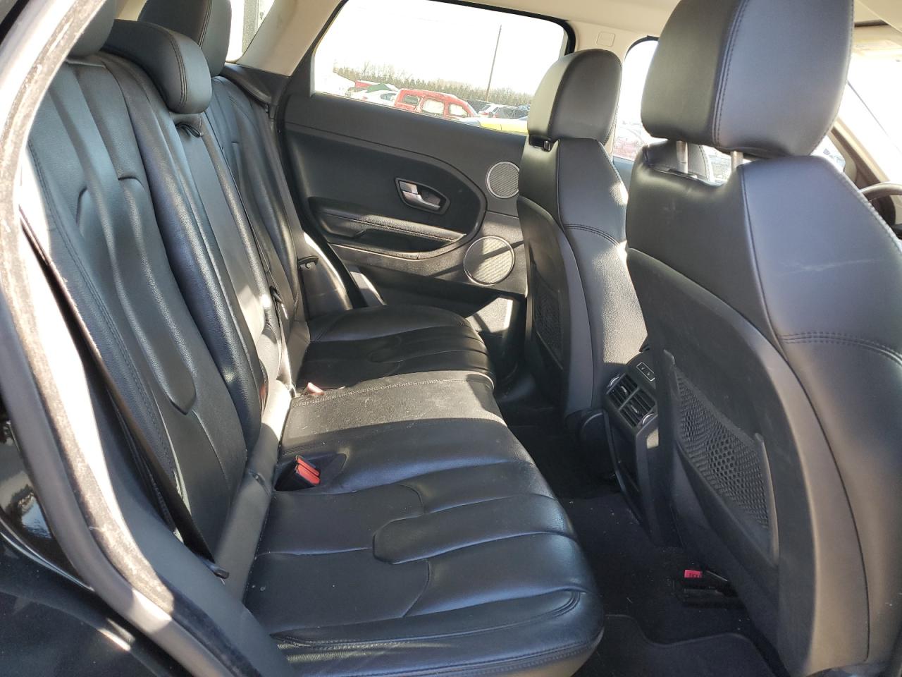 2015 Land Rover Range Rover - Image 10