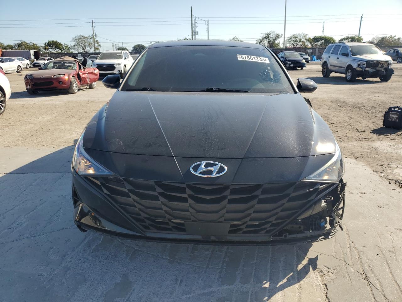 2023 Hyundai Elantra - Image 5