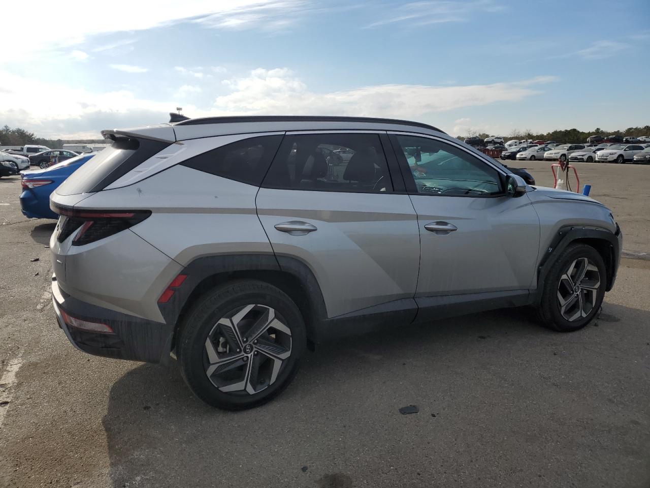 2023 Hyundai Tucson - Image 3