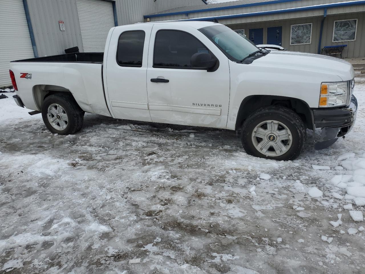 2013 Chevrolet Silverado - Image 4