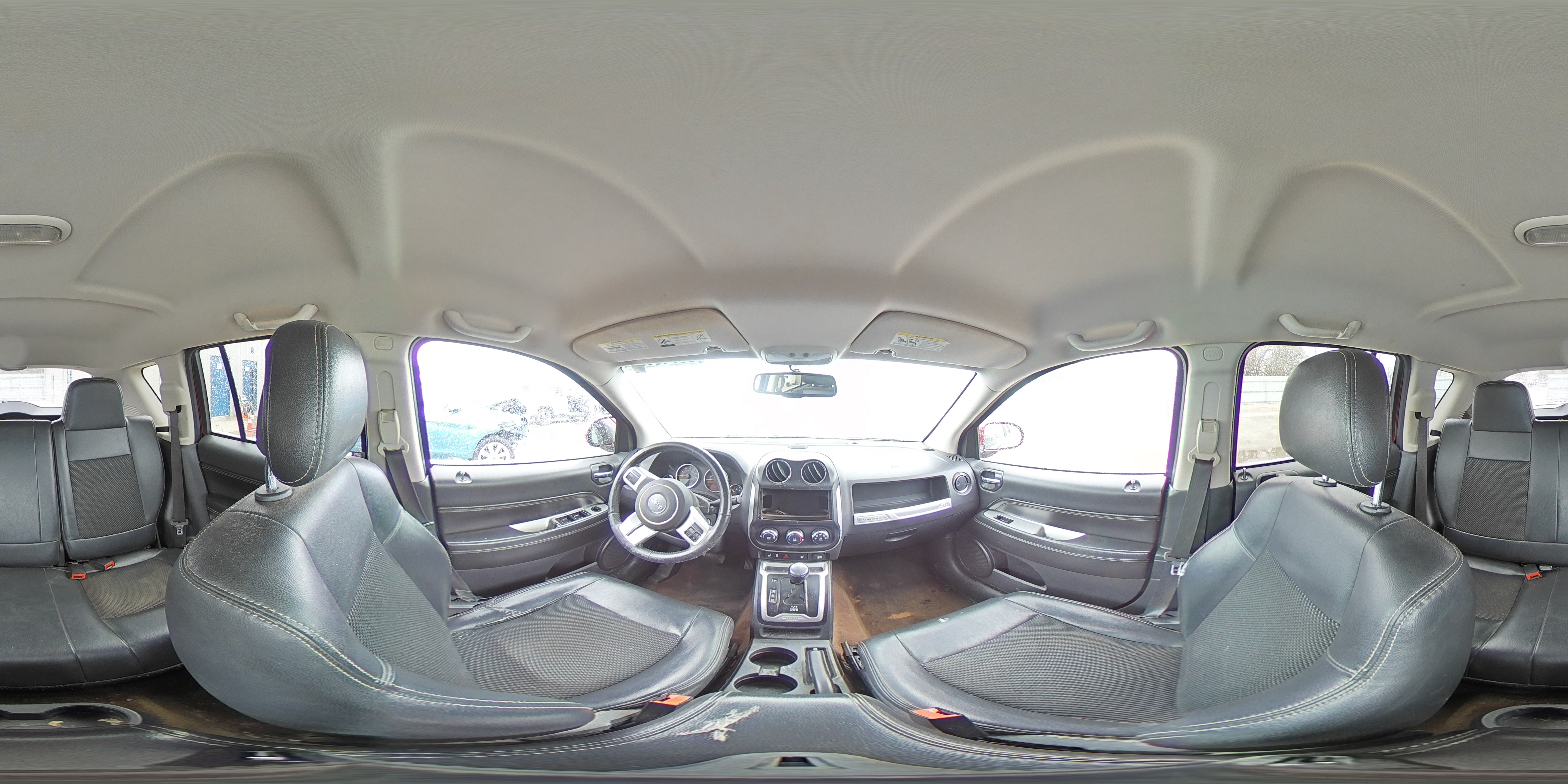 2016 Jeep Compass - Image 15