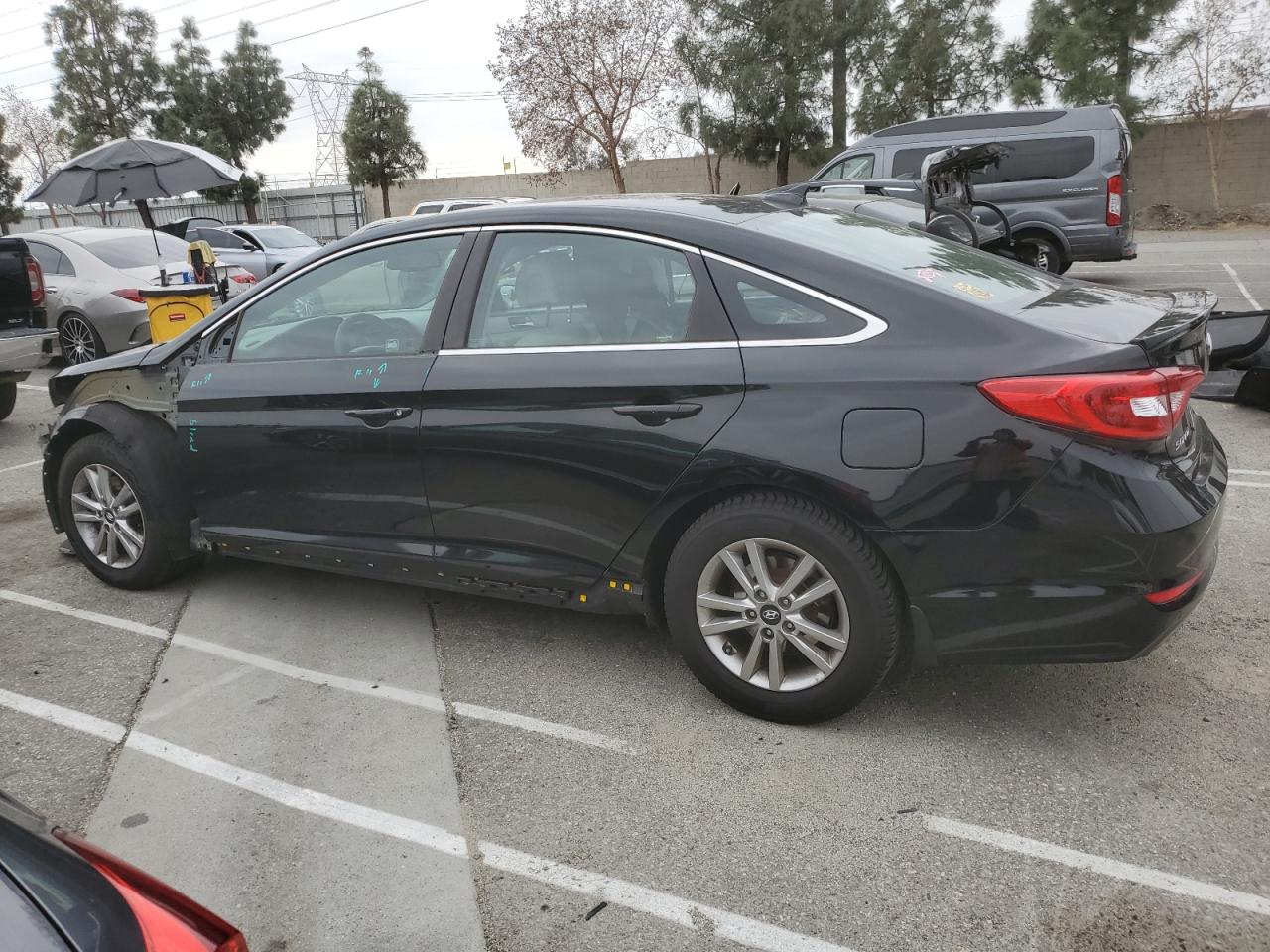 2017 Hyundai Sonata - Image 2