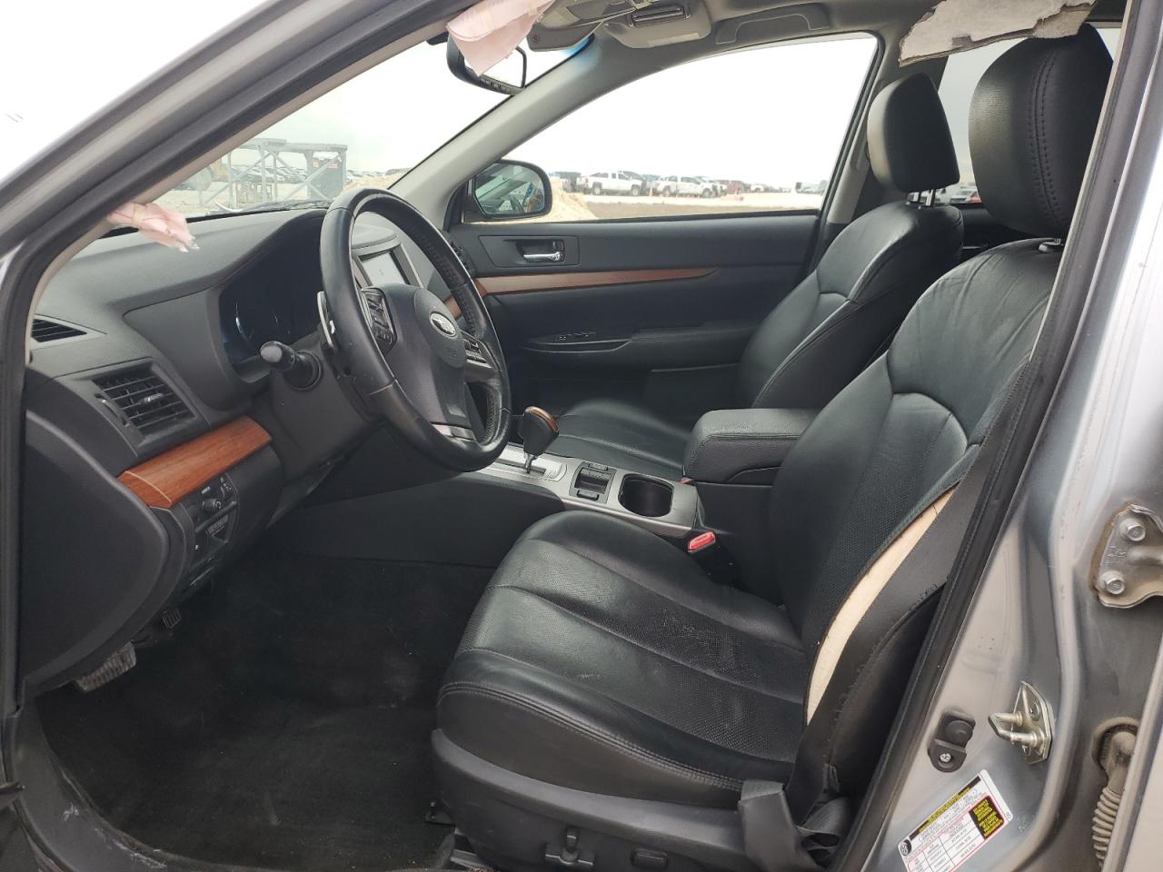 2013 Subaru Outback - Image 7