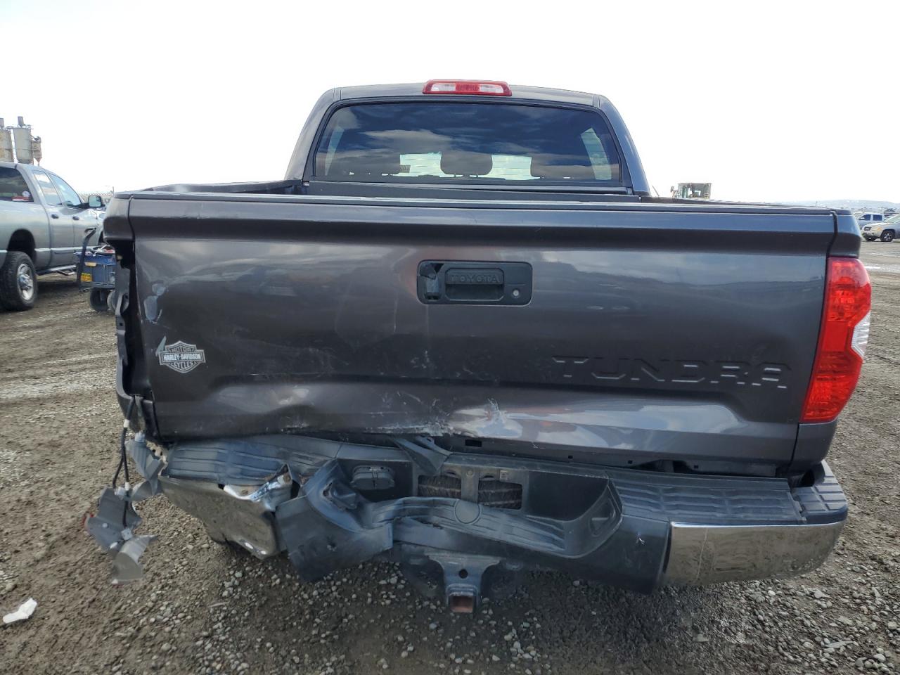 2015 Toyota Tundra - Image 6