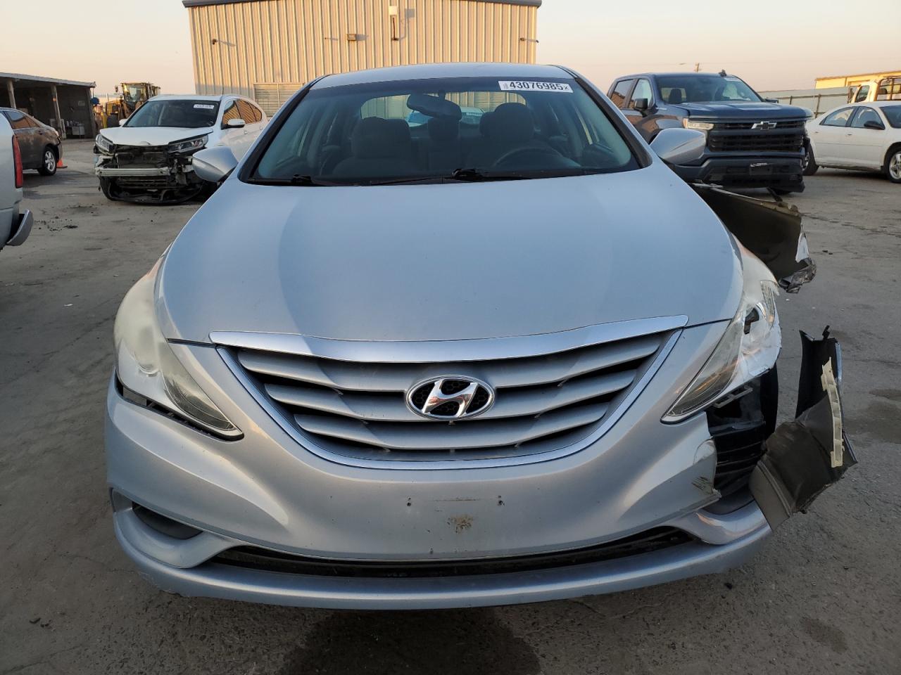 2013 Hyundai Sonata - Image 5