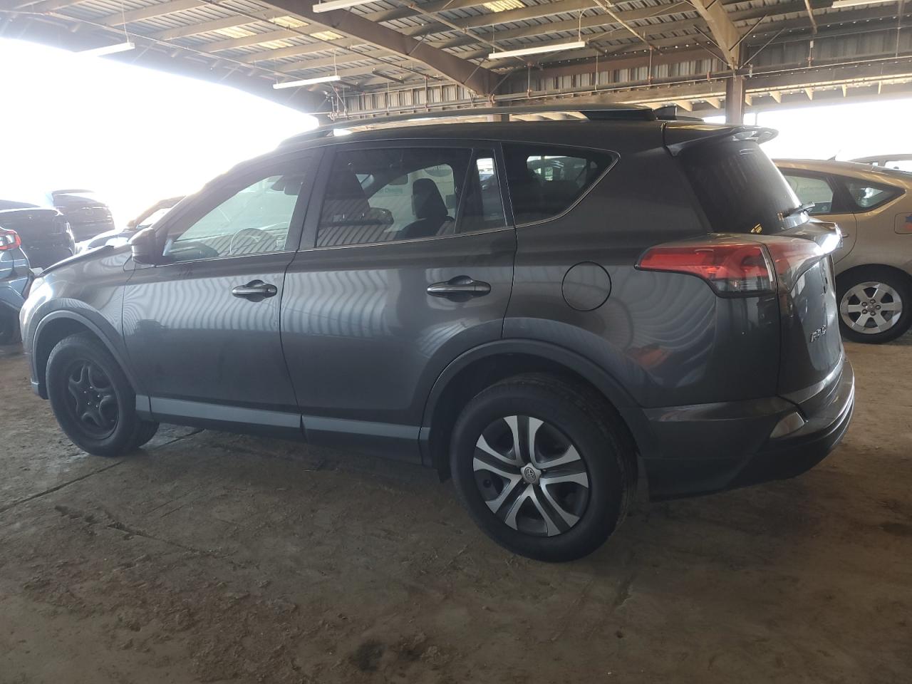2017 Toyota RAV 4 - Image 2
