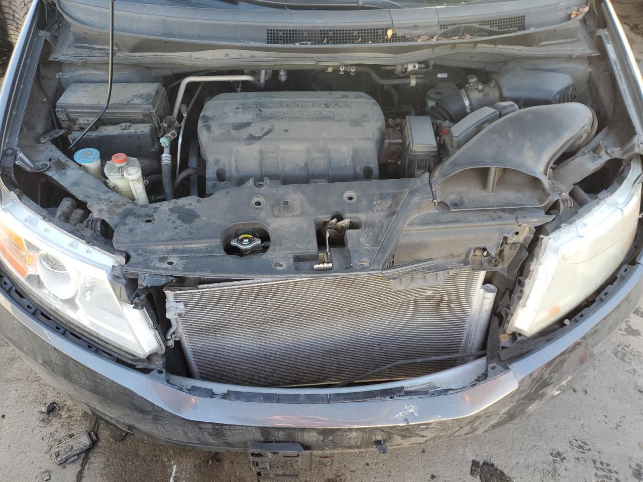2012 Honda Odyssey - Image 14