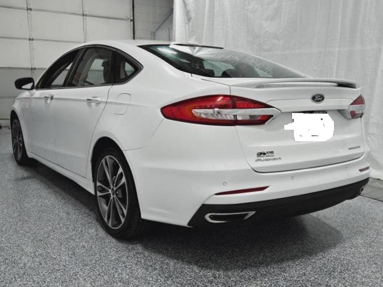 2020 Ford Fusion - Image 3