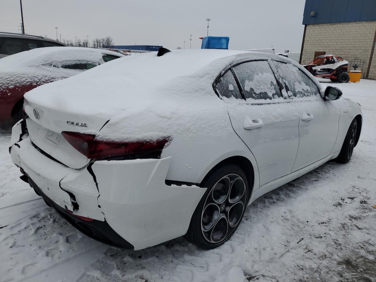 2022 Alfa Romeo Giulia - Image 3