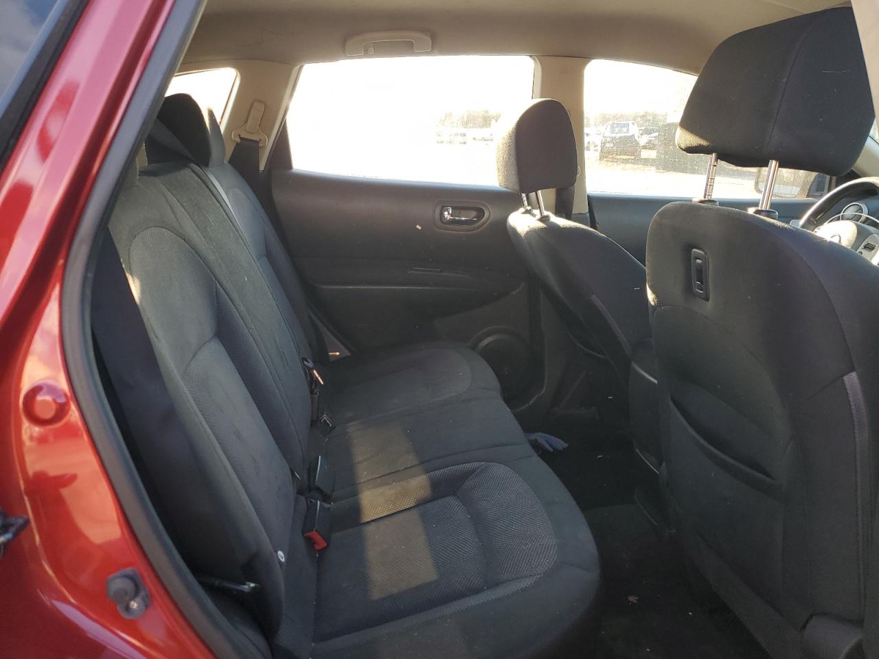 2014 Nissan Rogue - Image 11