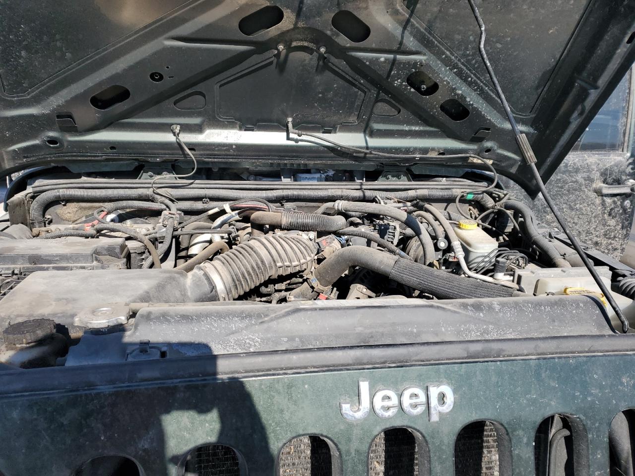 2011 Jeep Wrangler - Image 11