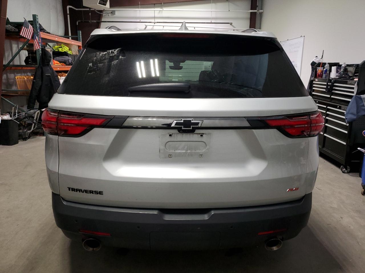 2022 Chevrolet Traverse - Image 6