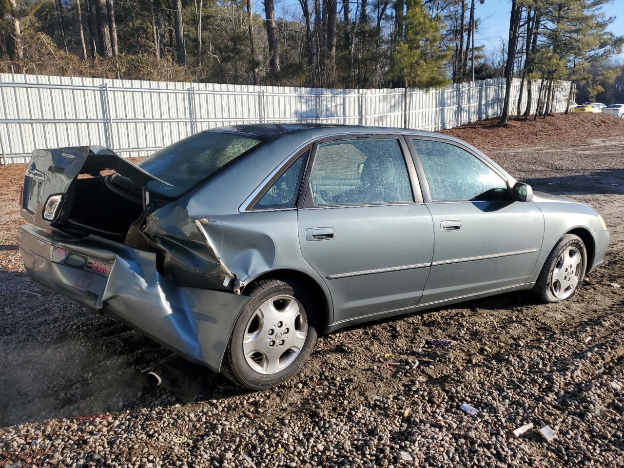 2003 Toyota Avalon - Image 3