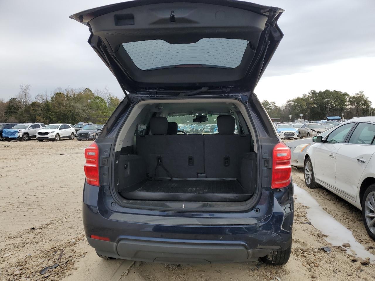 2016 Chevrolet Equinox - Image 6