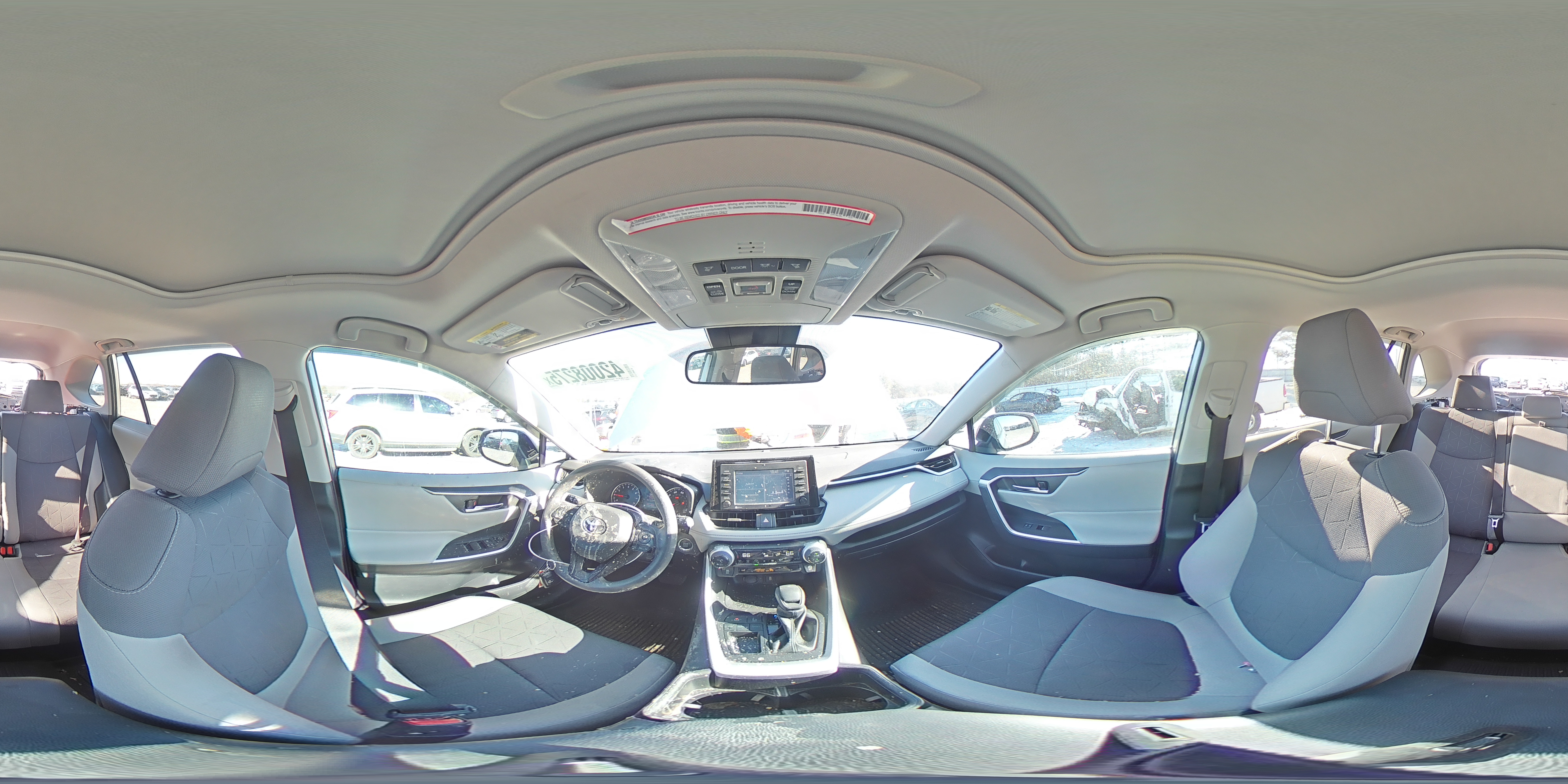 2022 Toyota RAV 4 - Image 13