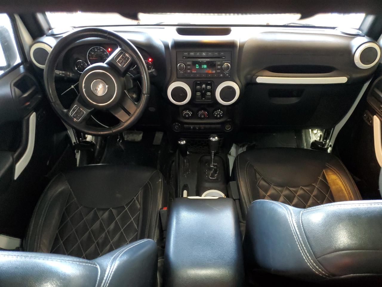 2015 Jeep Wrangler - Image 8