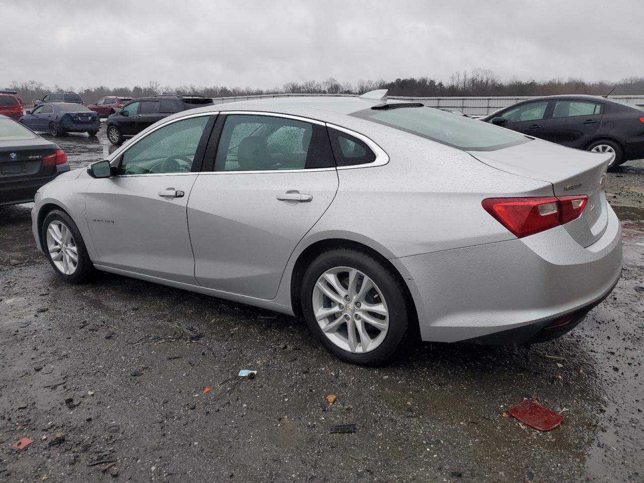 2016 Chevrolet Malibu - Image 2