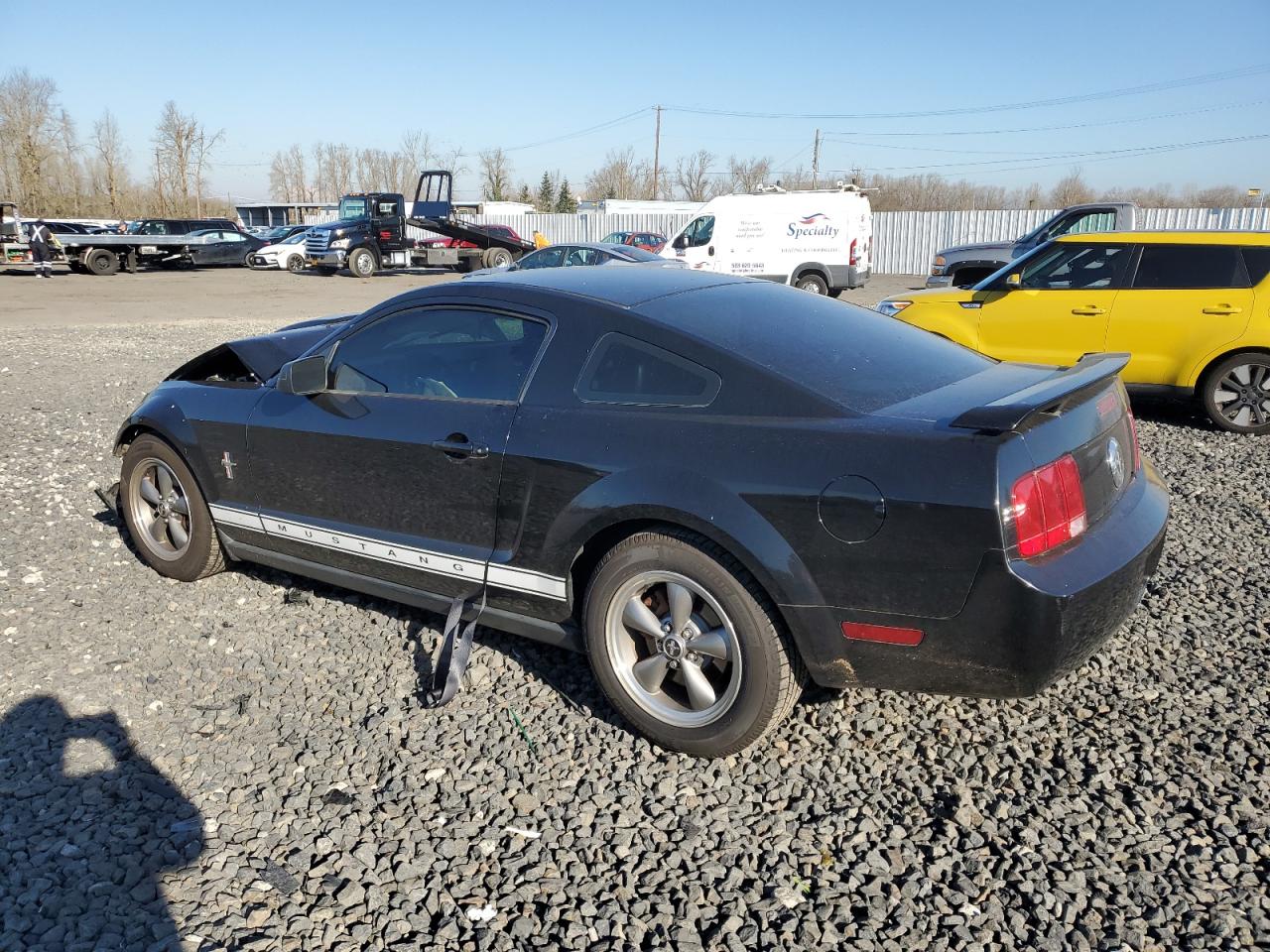 2006 Ford Mustang - Image 2