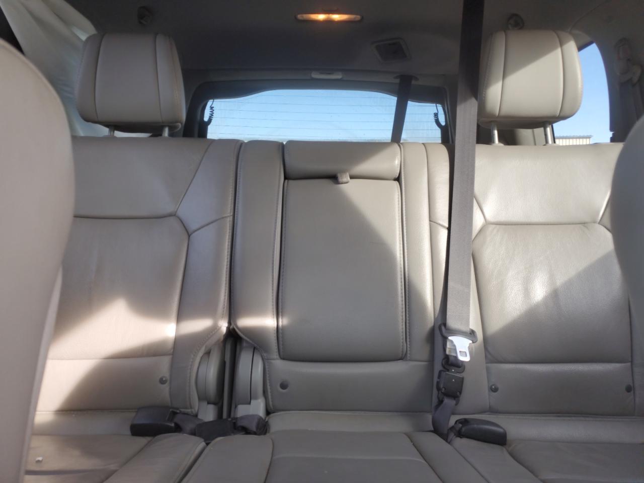 2015 Honda Pilot - Image 10